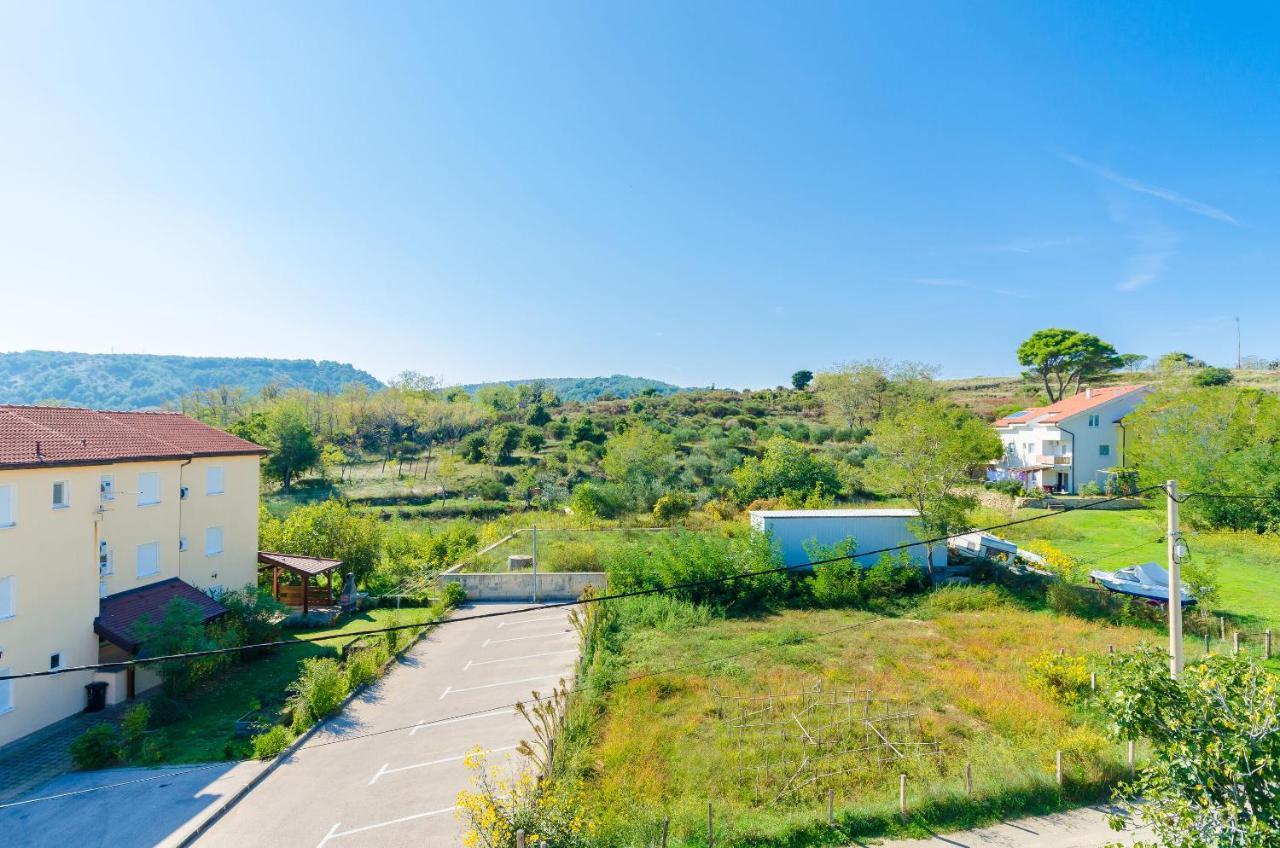 Apartments Ljubica J Lopar Exteriör bild